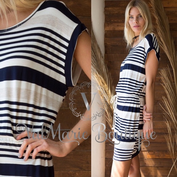 Striped summer beach dress - Picture 3 of 7